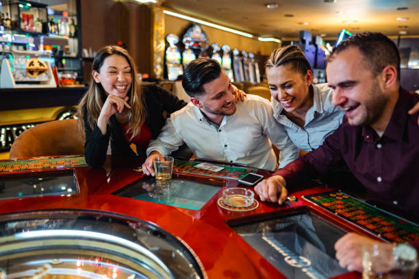 zeusqq Dice Game interface on mobile phone showing bet controls and live roll result